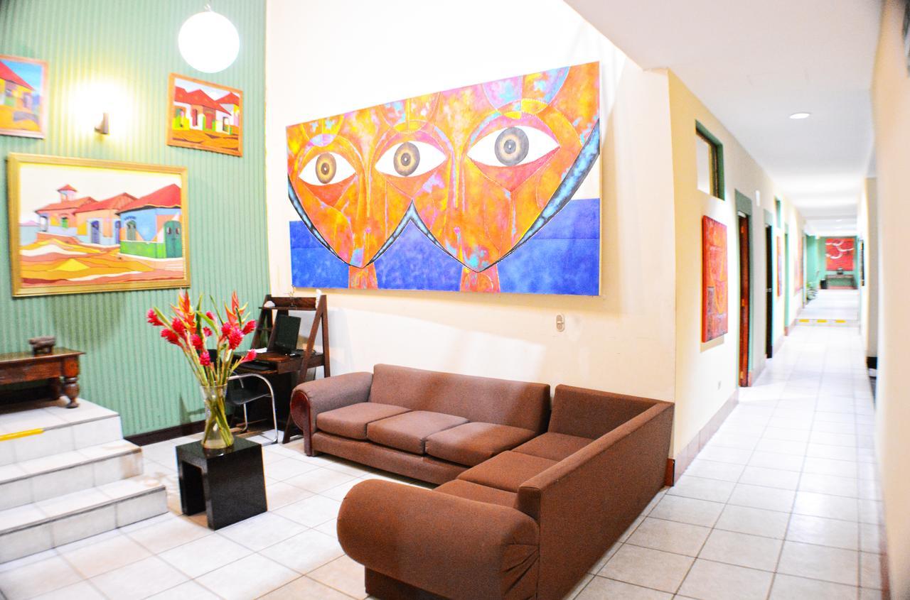 Hotel Plaza Cosiguina Чинандега Екстериор снимка